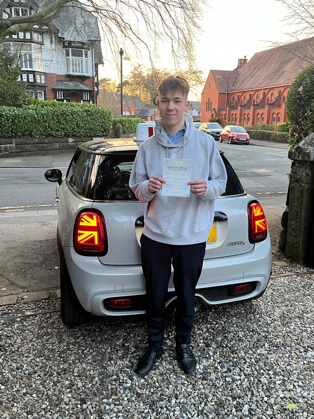 image_2025-04-04_161823547